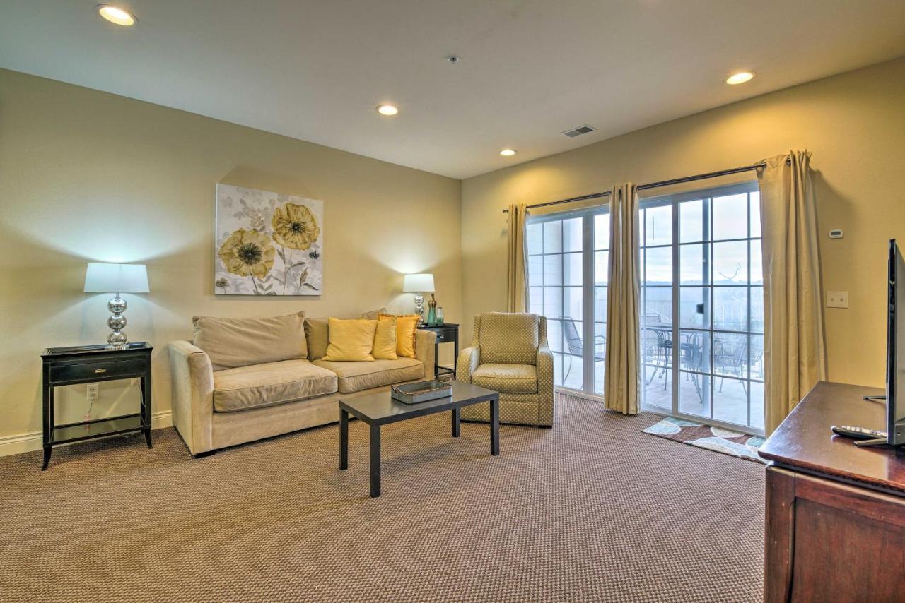 Inviting Branson Condo With Outdoor Dining Area Exterior photo