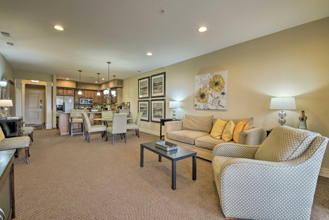 Inviting Branson Condo With Outdoor Dining Area Exterior photo