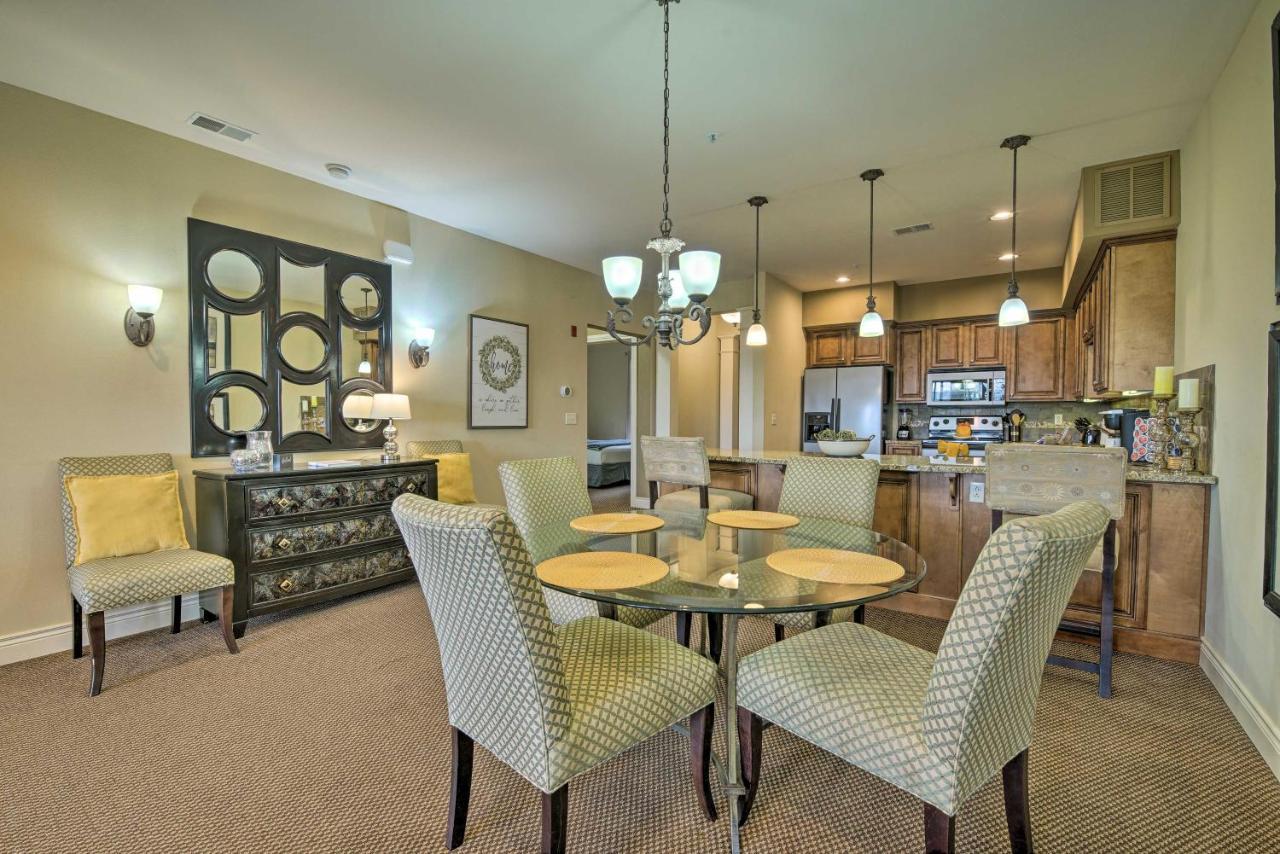 Inviting Branson Condo With Outdoor Dining Area Exterior photo